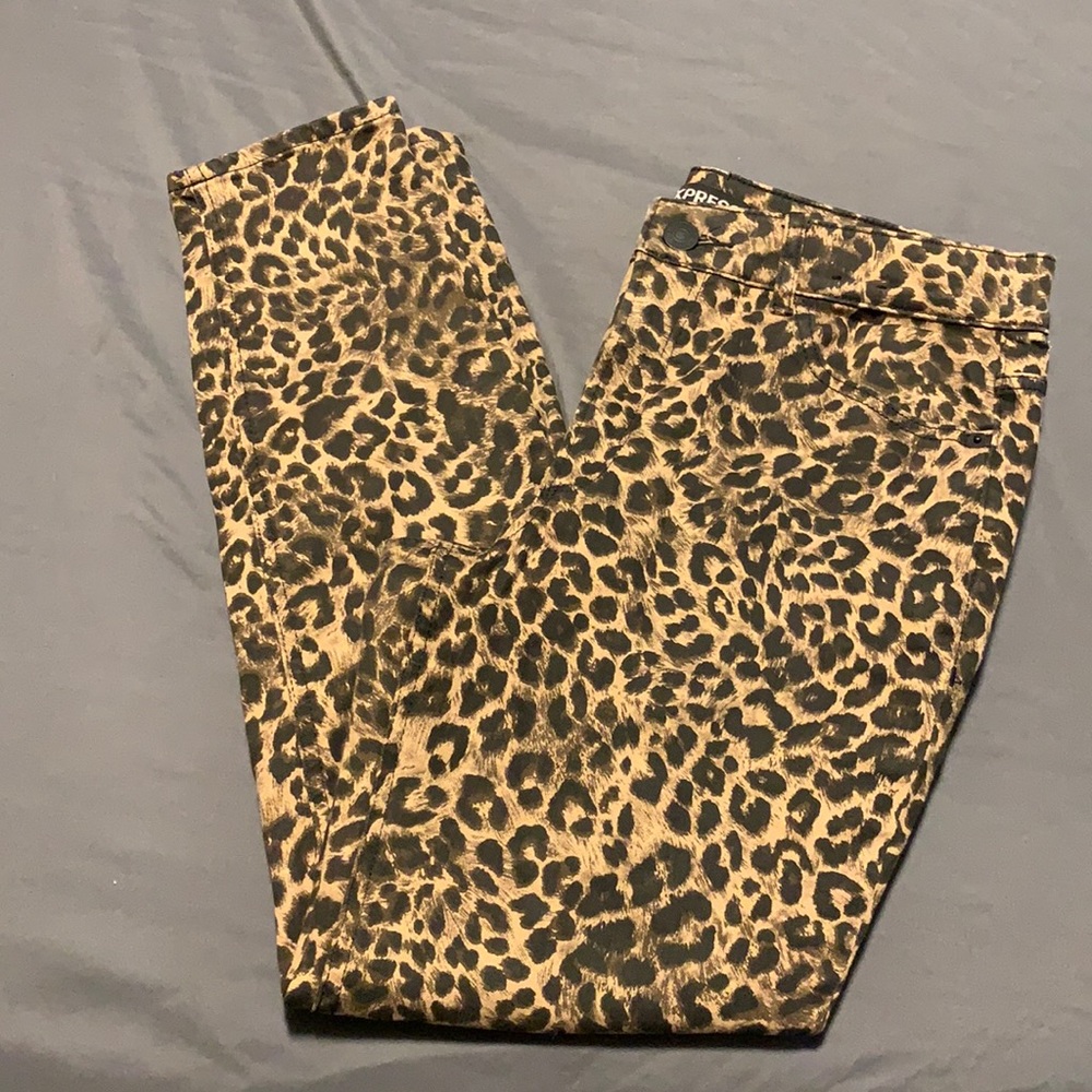 EXPRESS leopard 🐆 pants 👖